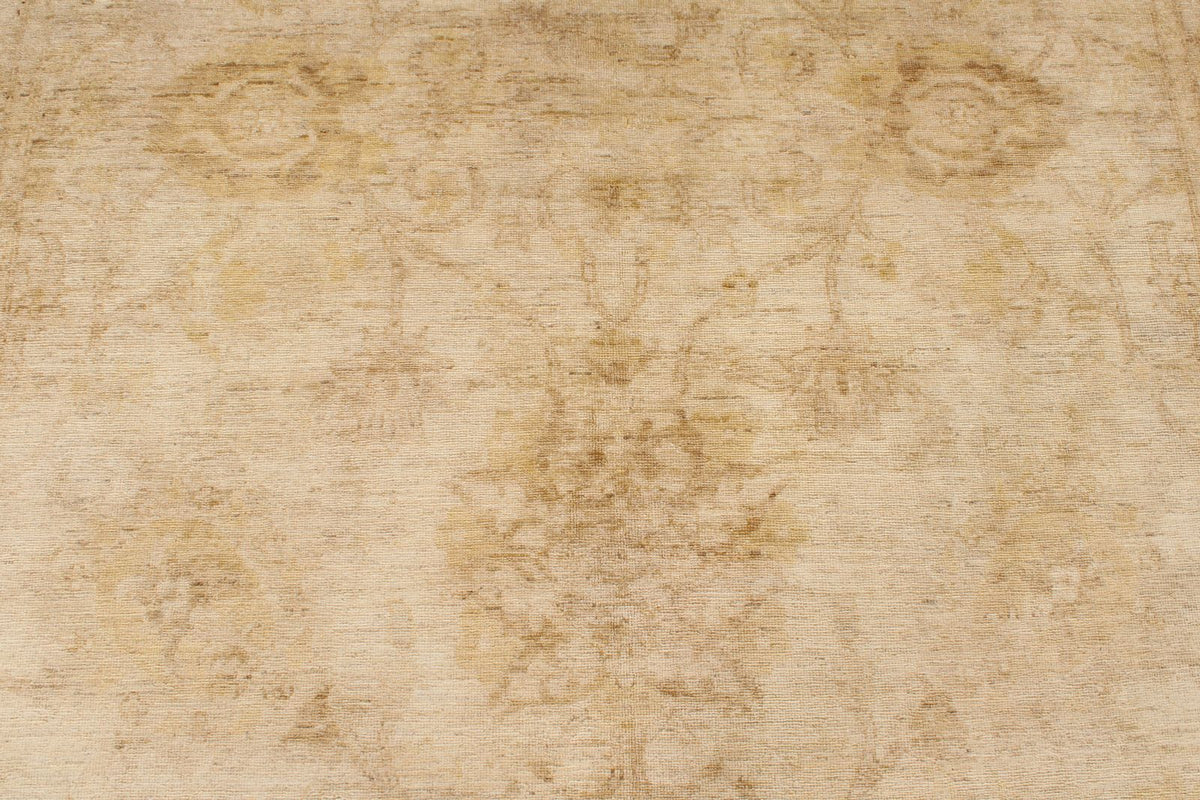 6x9 Ivory and Gold Turkish Oushak Rug