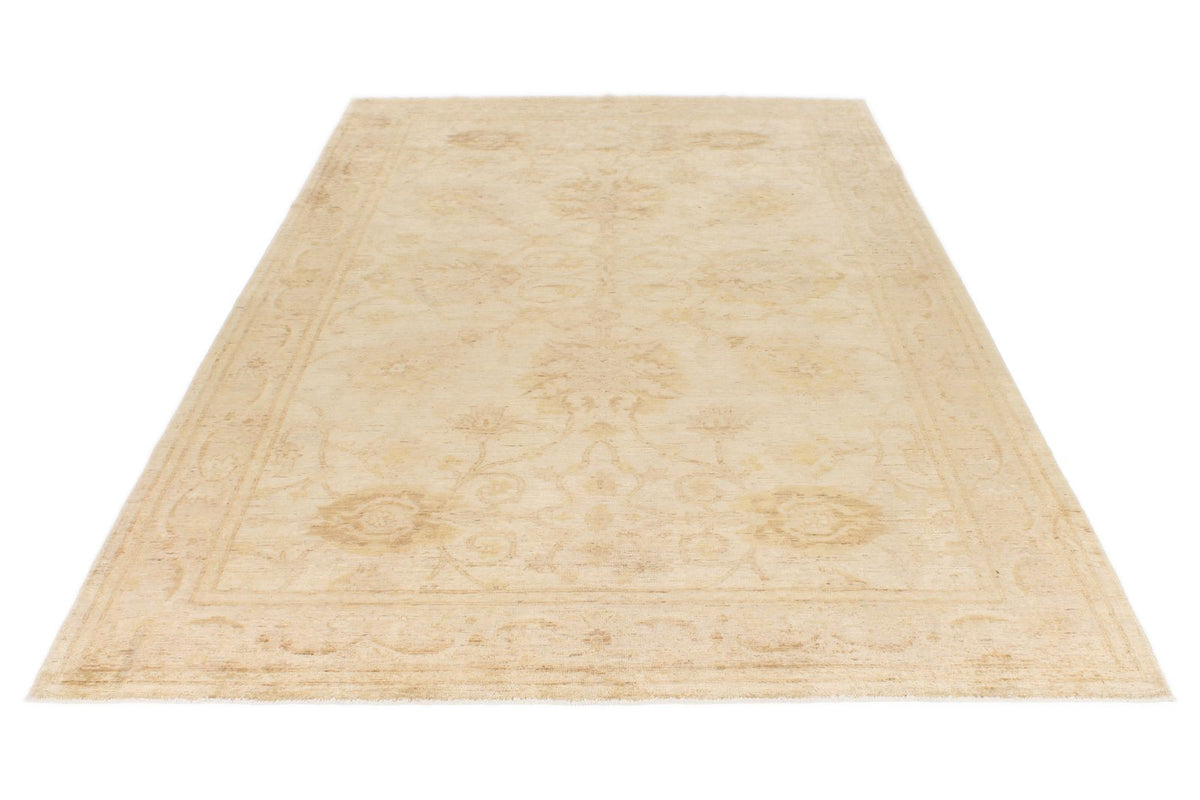 6x9 Ivory and Gold Turkish Oushak Rug