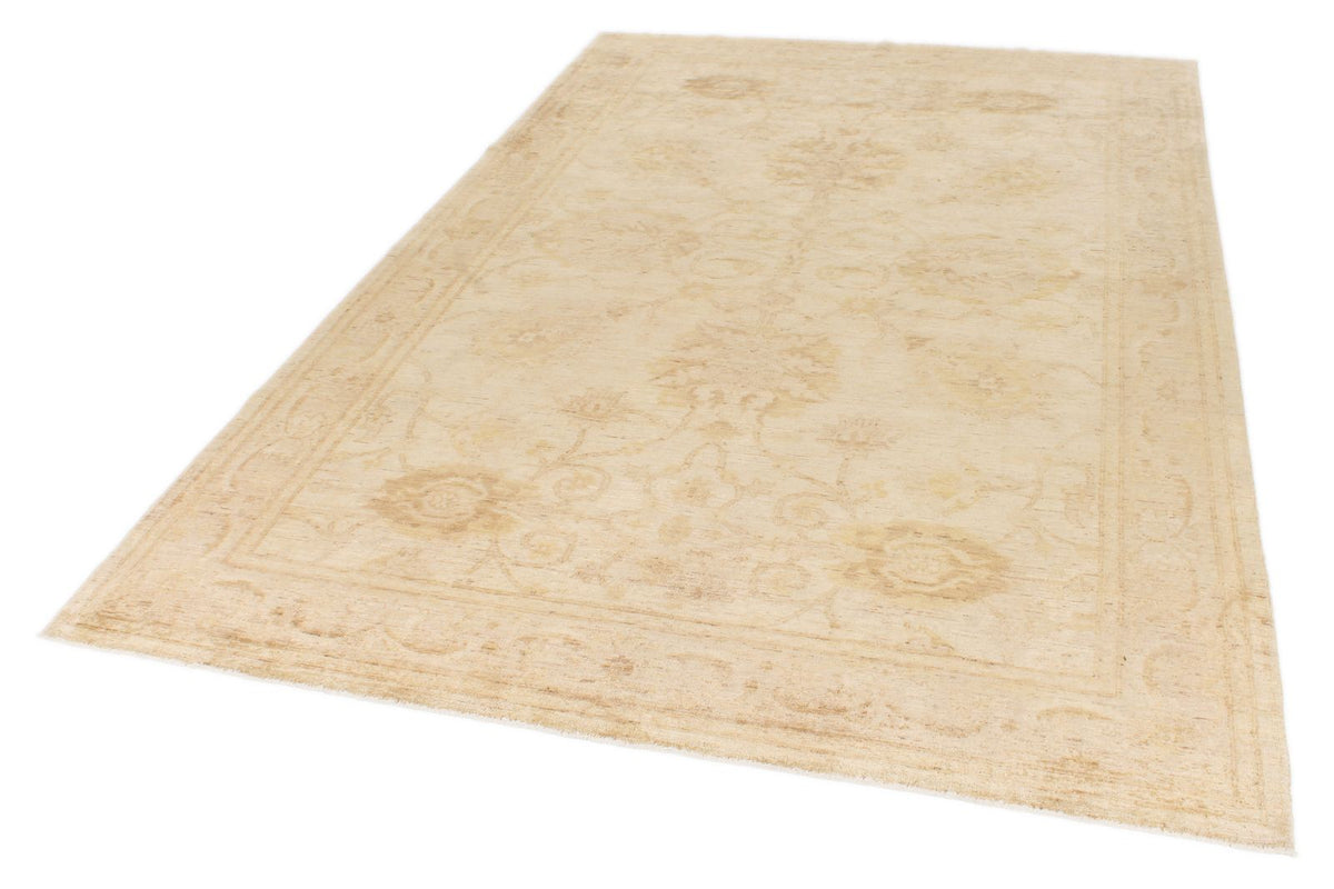 6x9 Ivory and Gold Turkish Oushak Rug