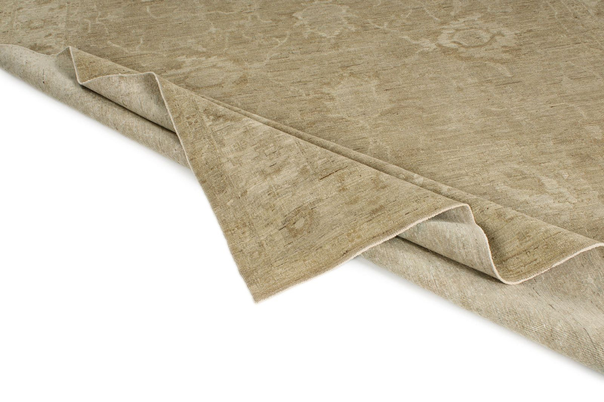 8x10 Ivory and Beige Turkish Oushak Rug