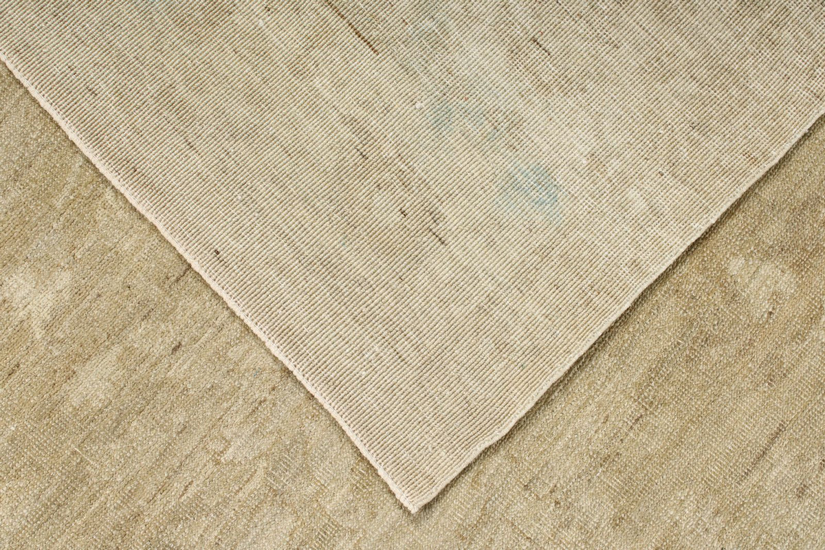 8x10 Ivory and Beige Turkish Oushak Rug