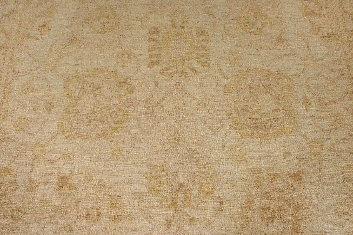 8x11 Ivory and Gold Turkish Oushak Rug