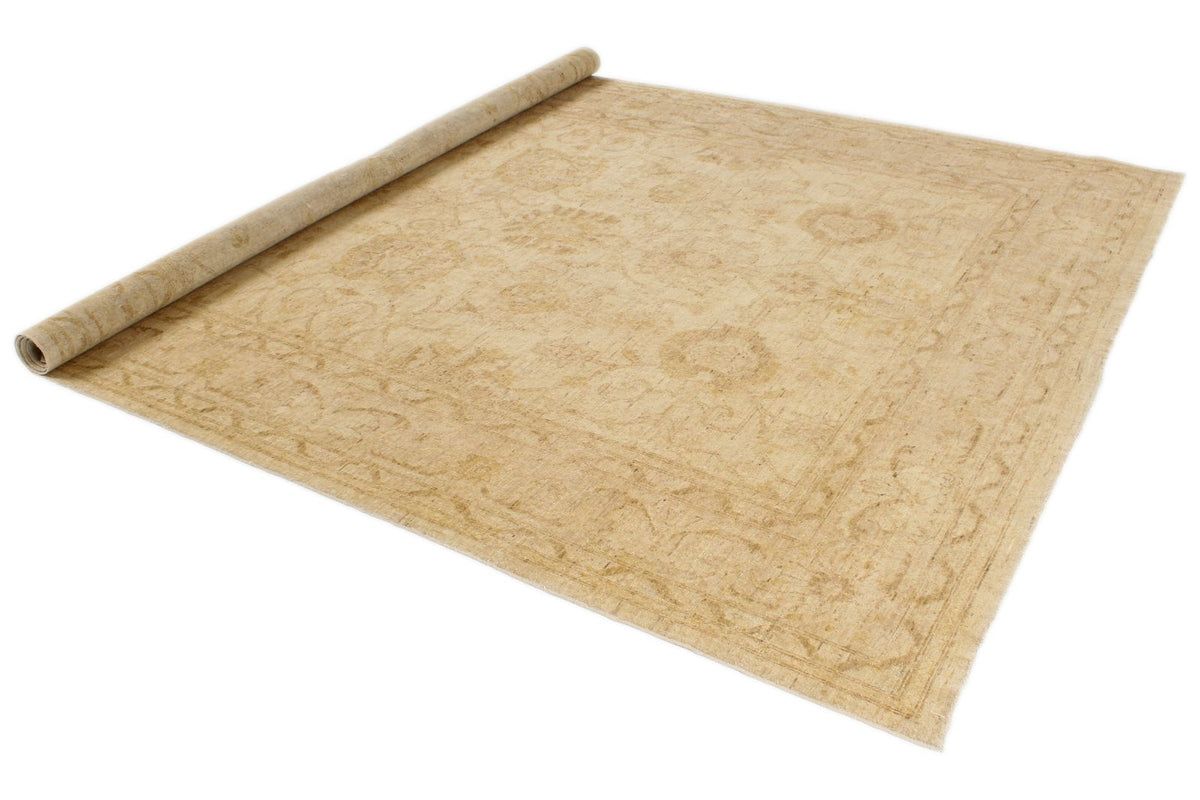 8x11 Ivory and Gold Turkish Oushak Rug