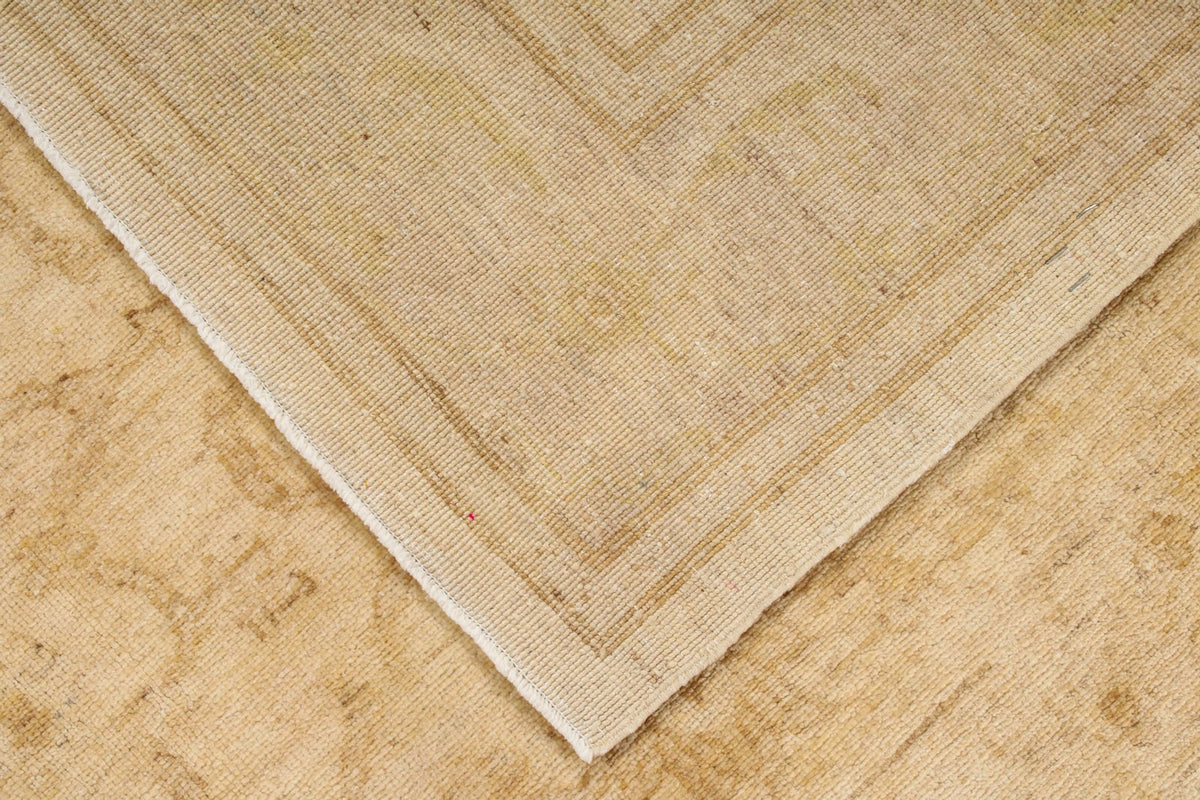 6x9 Ivory and Gold Turkish Oushak Rug