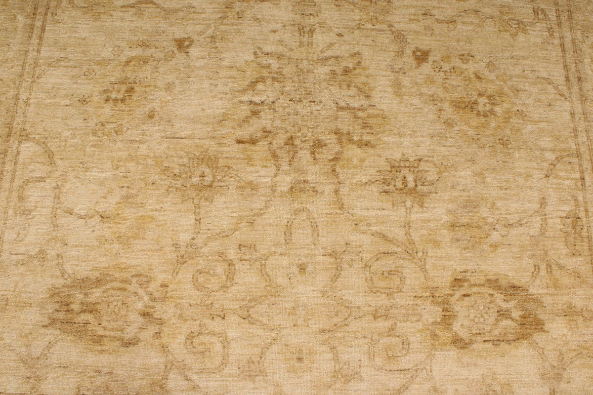 6x9 Ivory and Gold Turkish Oushak Rug