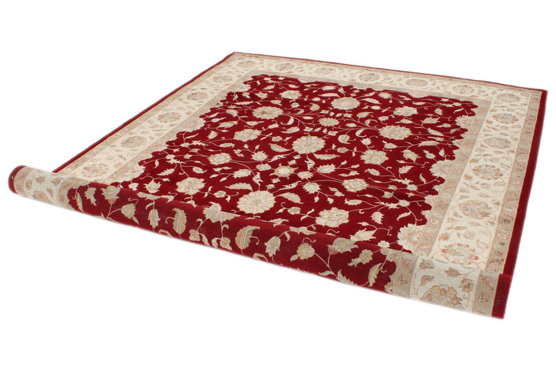 7x10 Red and Ivory Turkish Traditional Rug