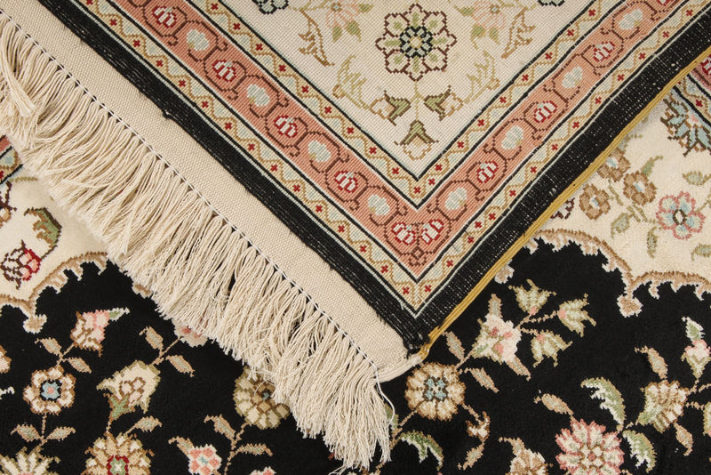 4x6 Black and Ivory Turkish Antep Rug