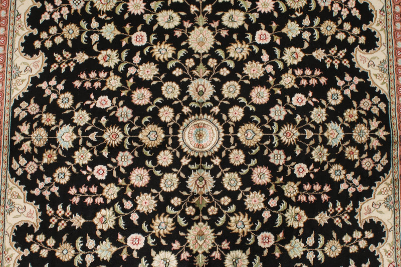 4x6 Black and Ivory Turkish Antep Rug