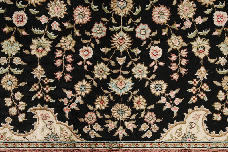 4x6 Black and Ivory Turkish Antep Rug