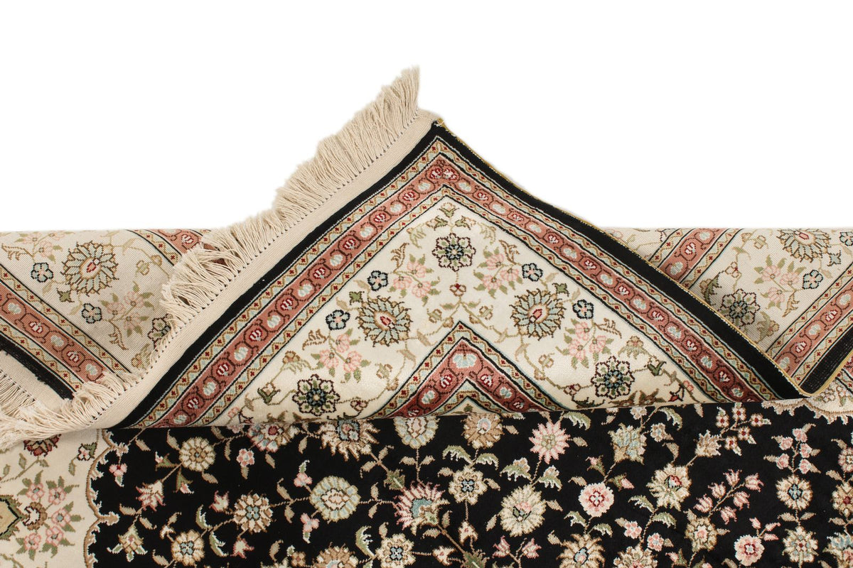 4x6 Black and Ivory Turkish Antep Rug