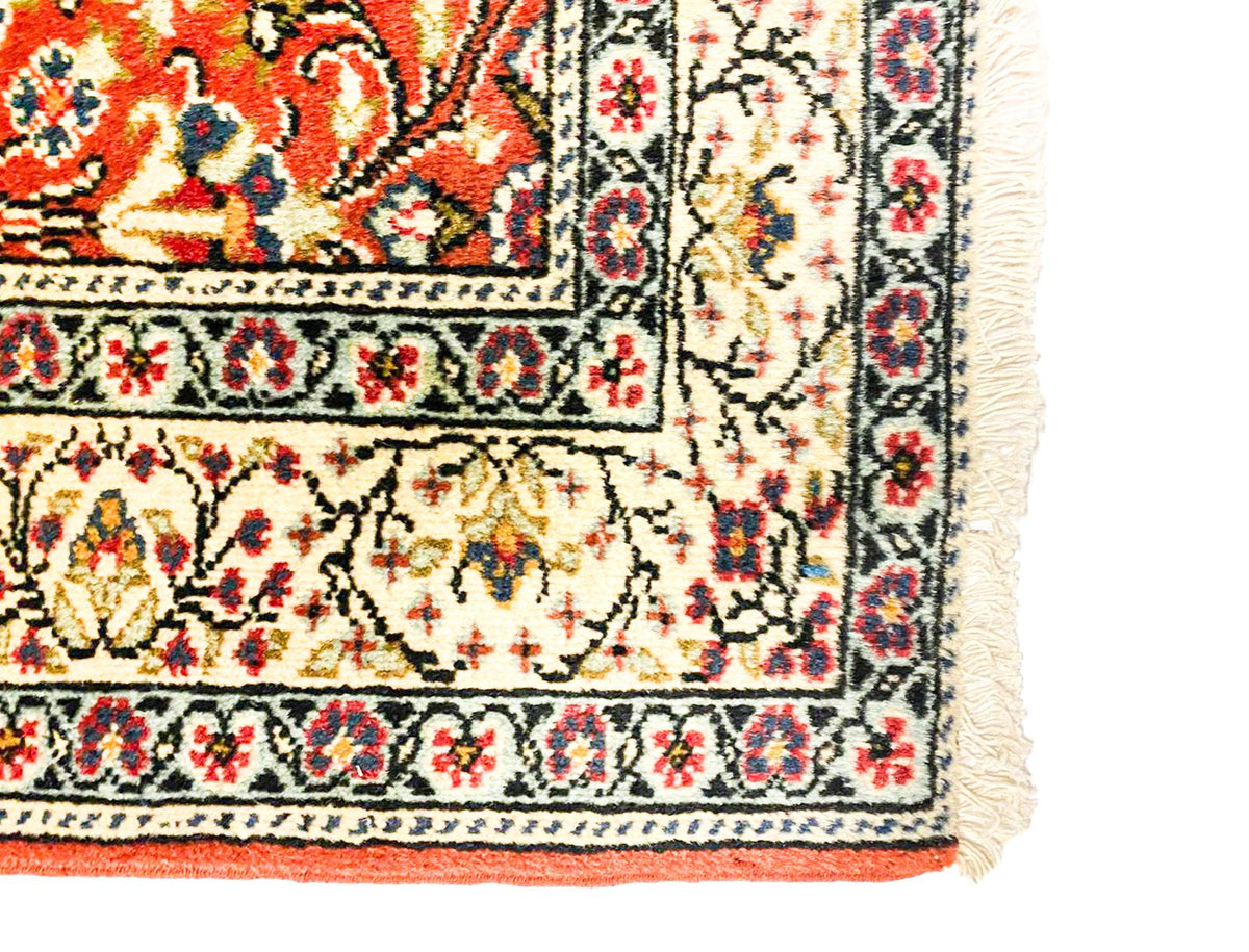 5x7 Red and Ivory Turkish Traditional Rug