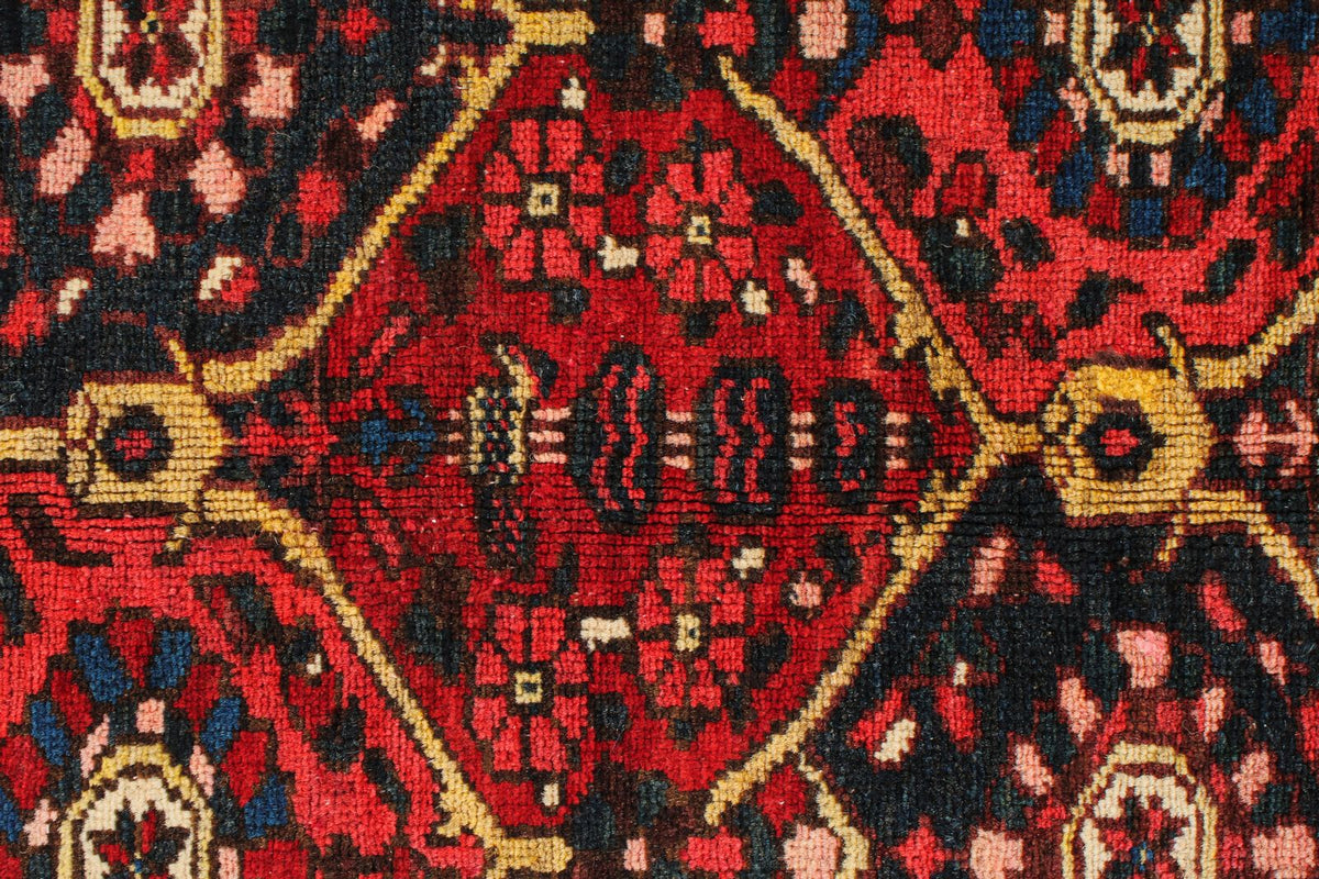 5x7 Ivory and Green Persian Rug