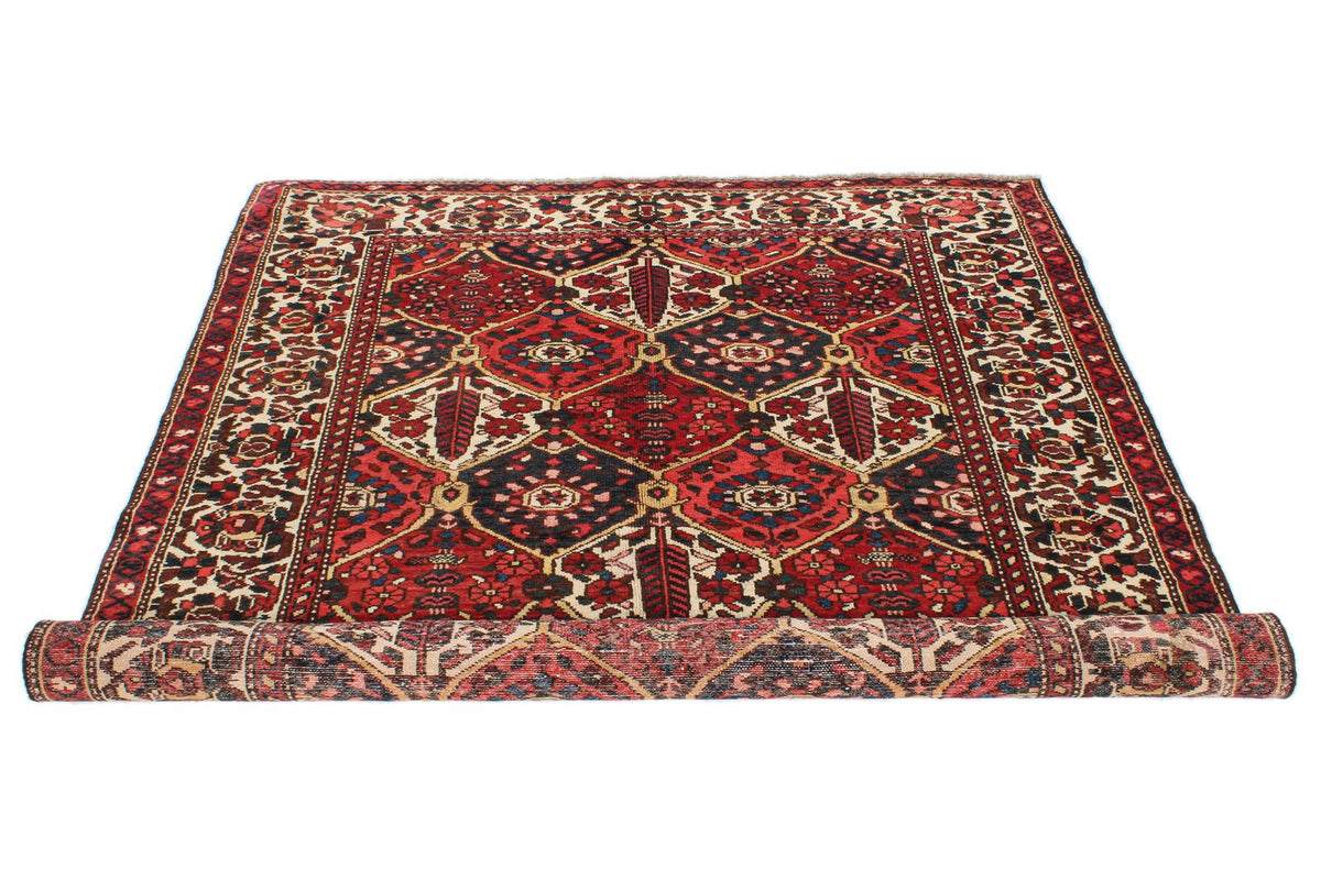 5x7 Ivory and Green Persian Rug