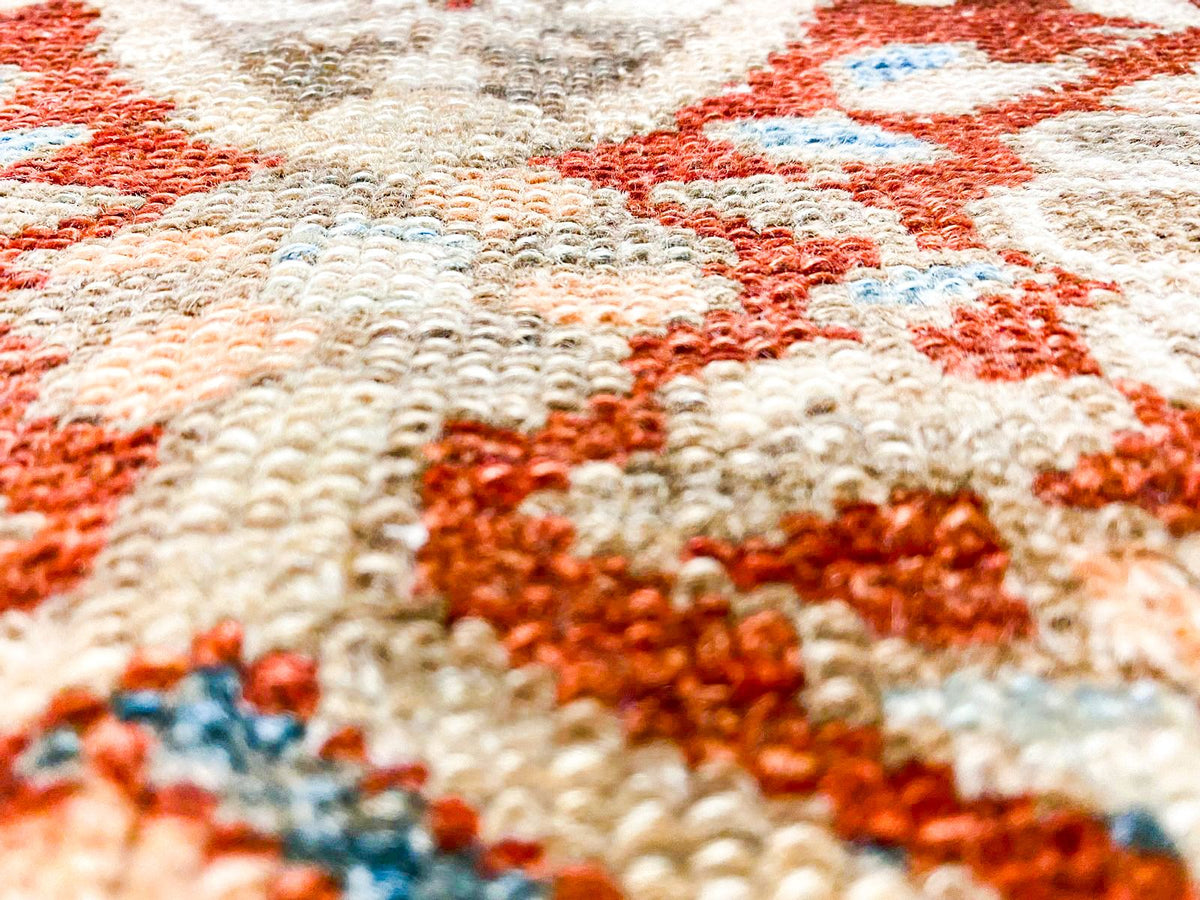 5x7 Ivory and Green Persian Rug