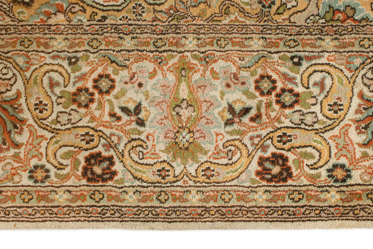 6x9 Ivory and Ivory Turkish Traditional Rug