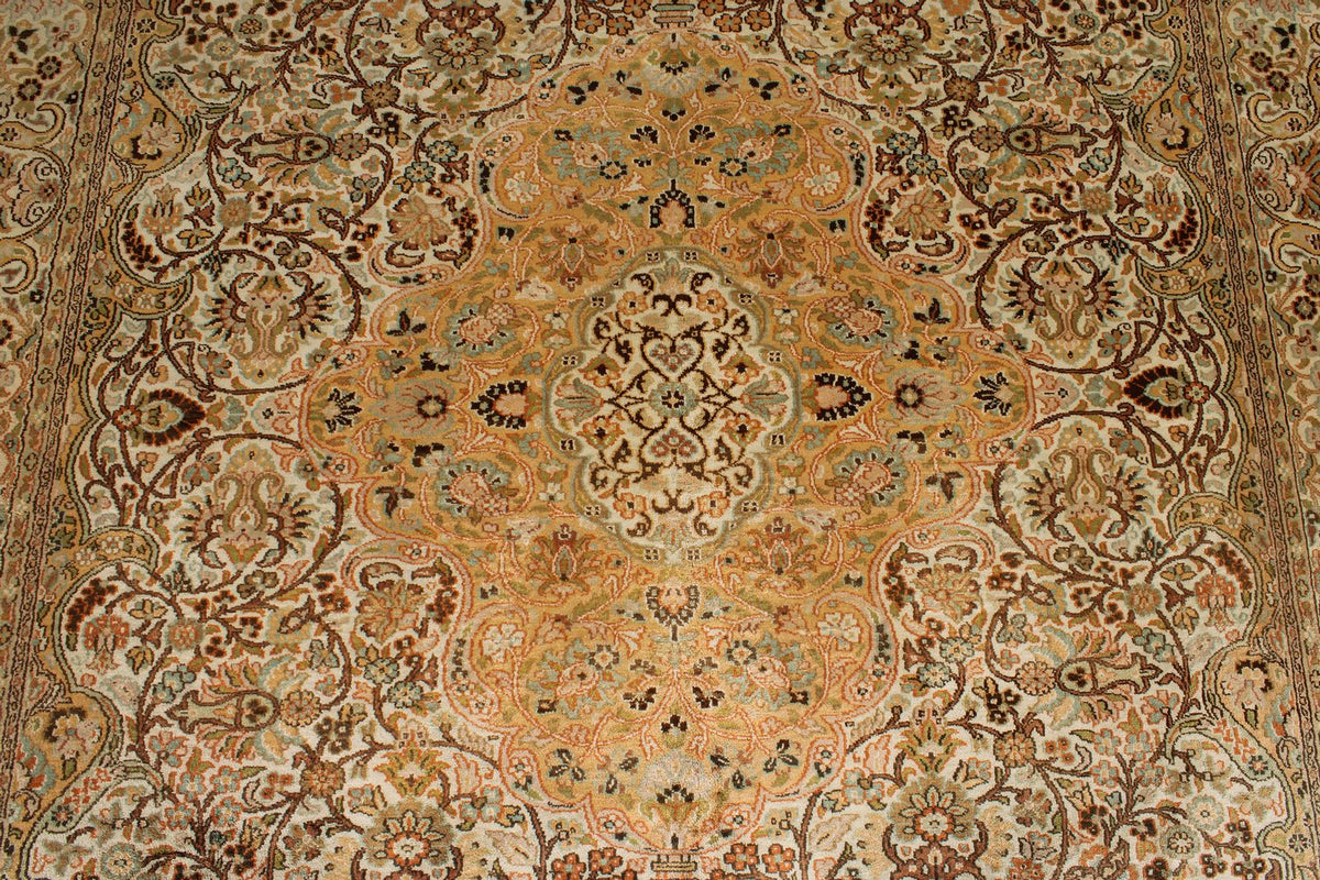 6x9 Ivory and Ivory Turkish Traditional Rug