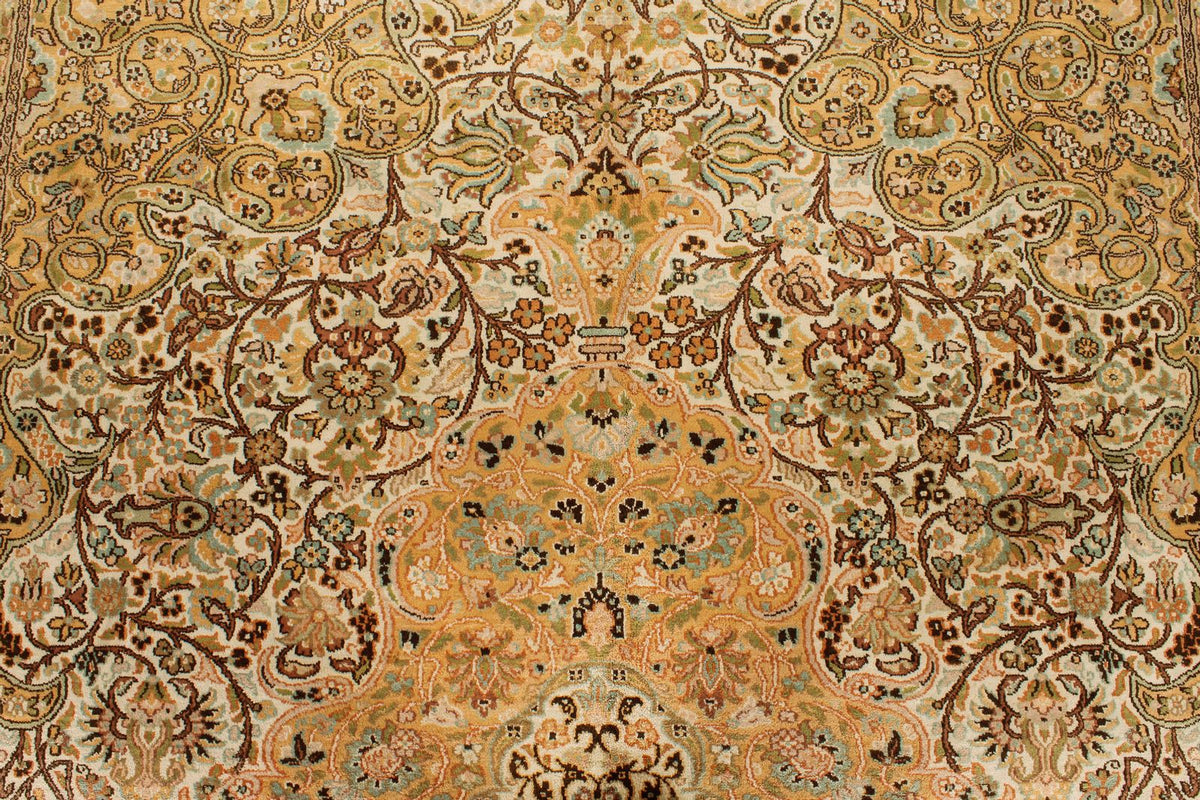 6x9 Ivory and Ivory Turkish Traditional Rug