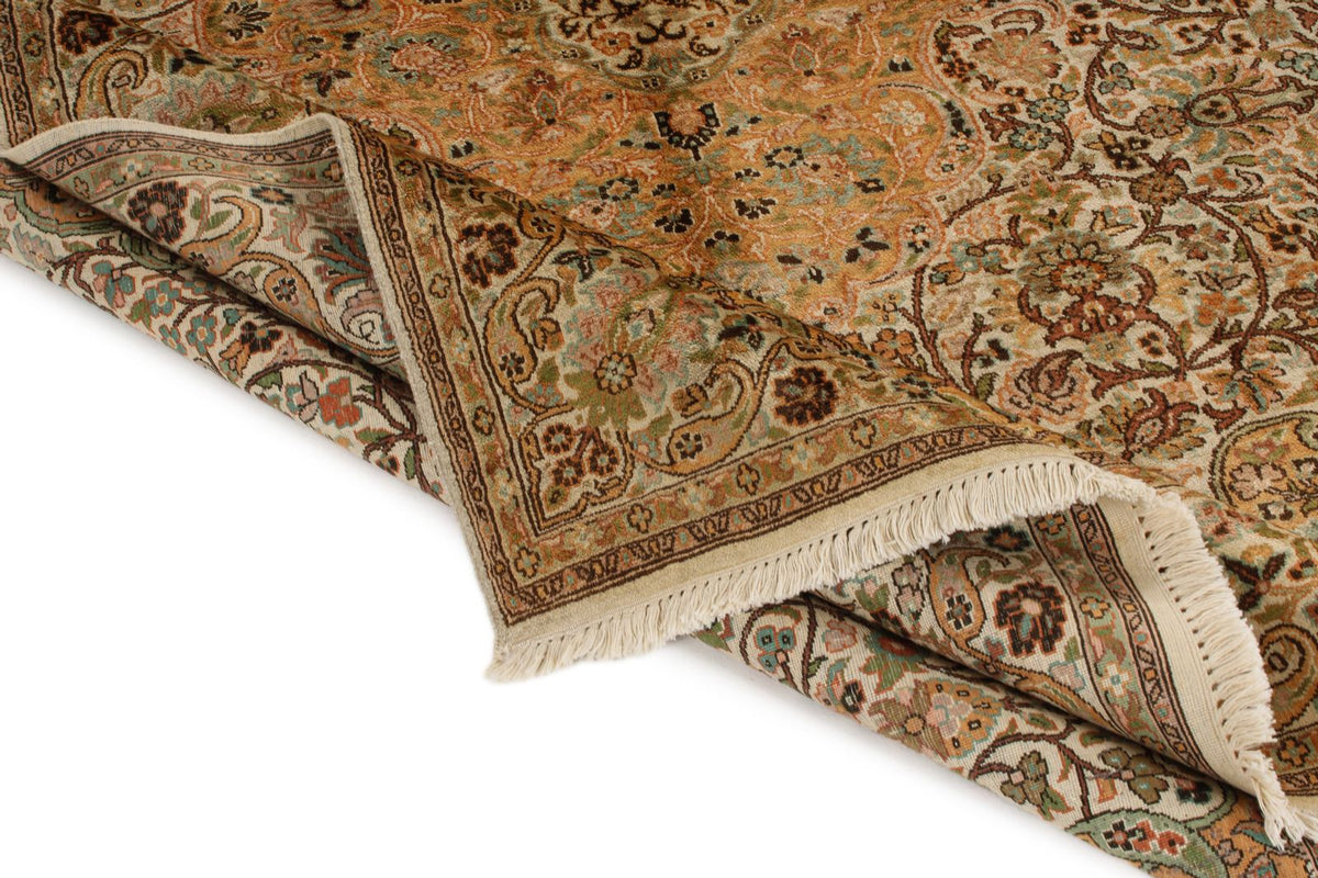 6x9 Ivory and Ivory Turkish Traditional Rug