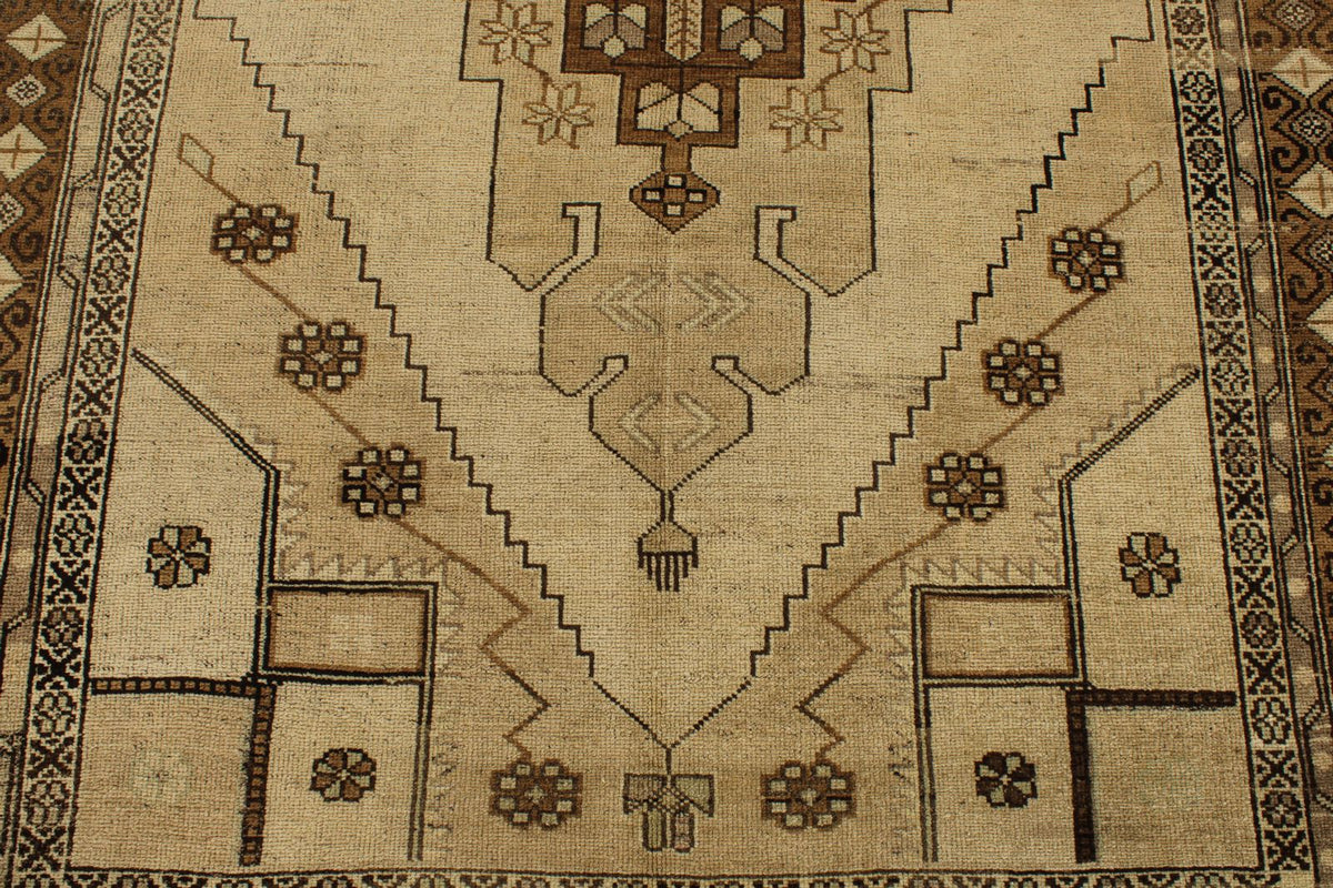 6x11 Ivory and Gray Turkish Tribal Rug