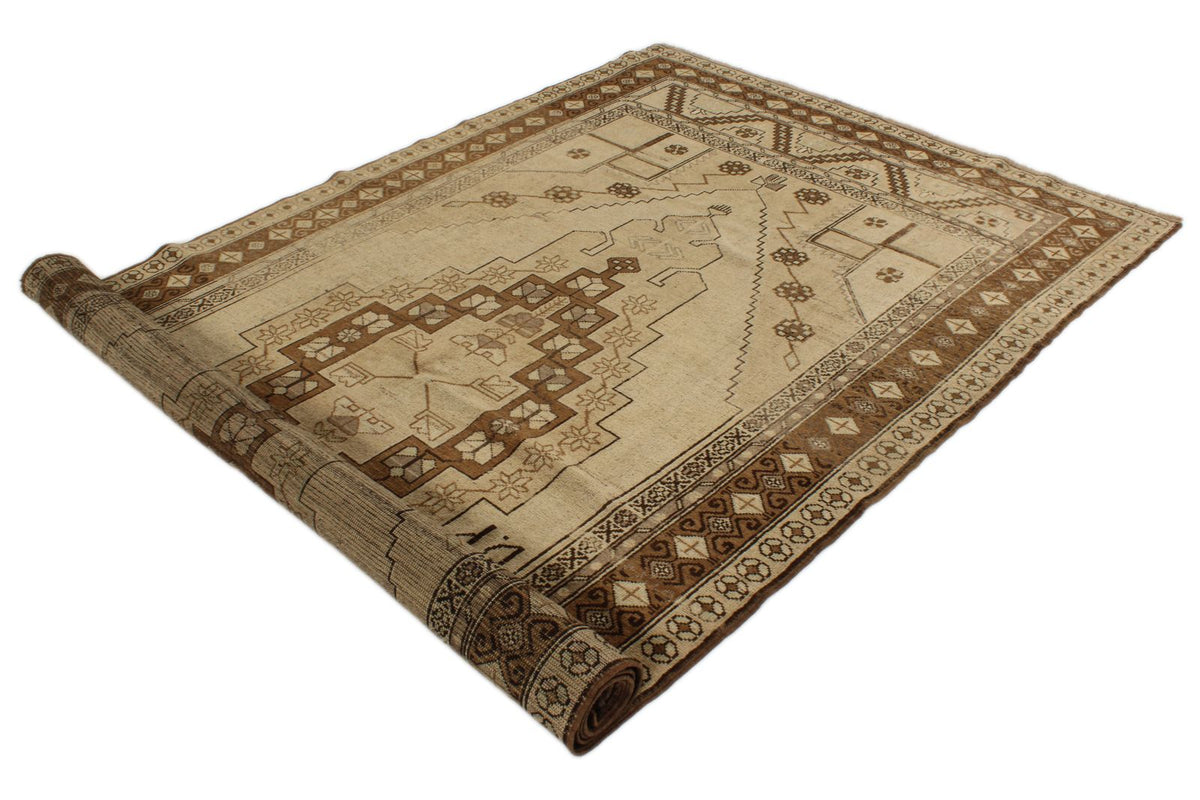 6x11 Ivory and Gray Turkish Tribal Rug