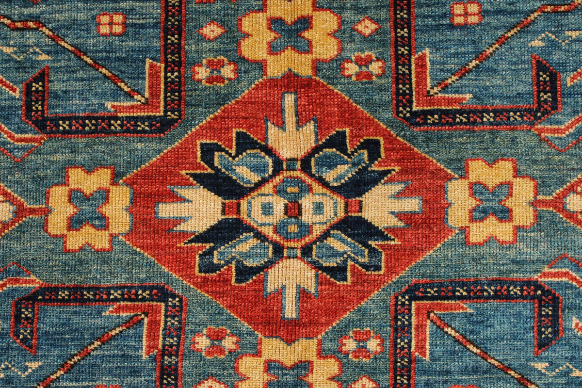 5x7 Ivory and Red Turkish Tribal Rug