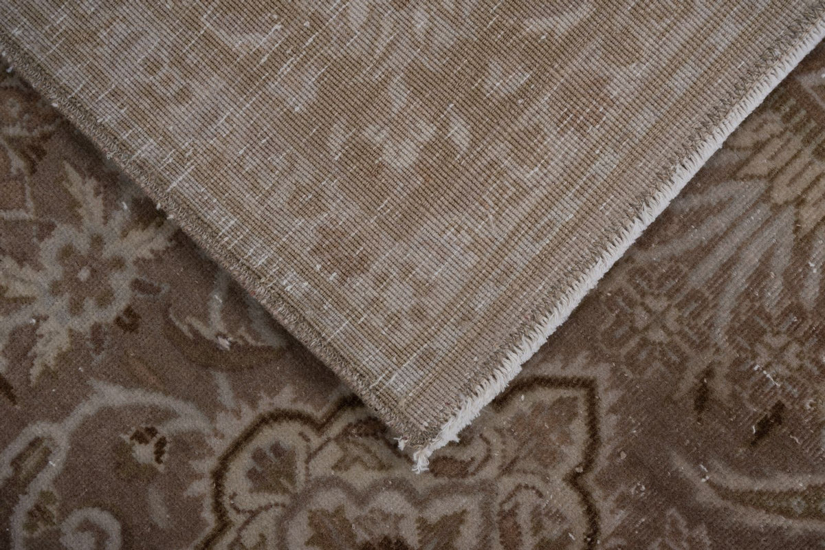 5x7 Light Brown and Beige Persian Traditional Rug