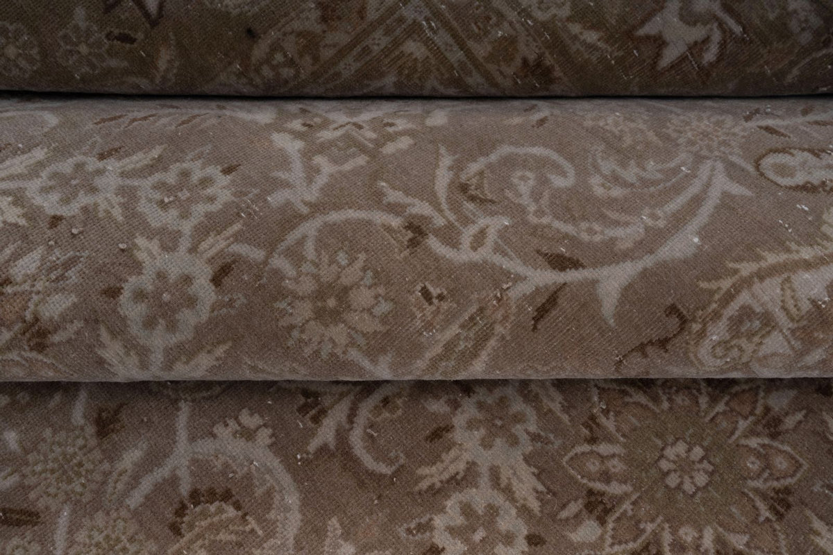 5x7 Light Brown and Beige Persian Traditional Rug