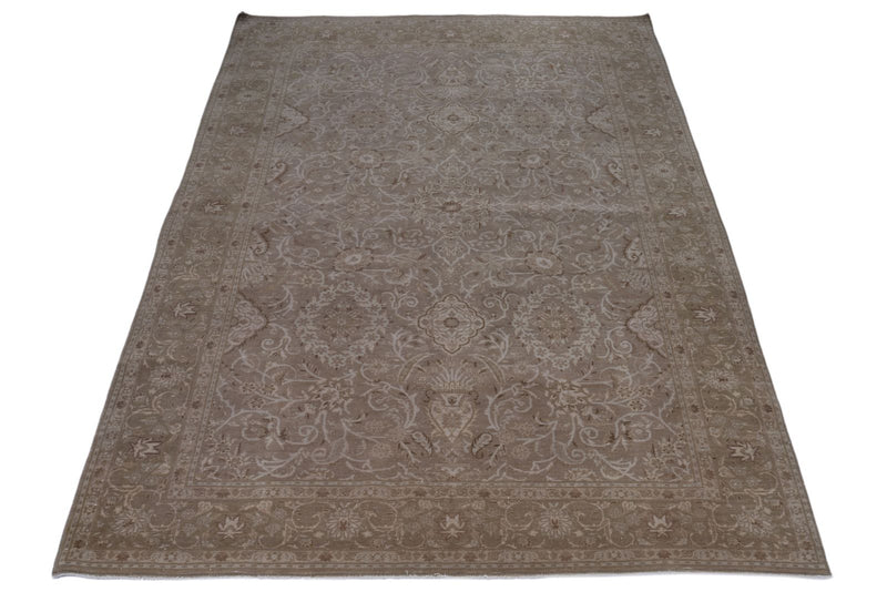 5x7 Light Brown and Beige Persian Traditional Rug