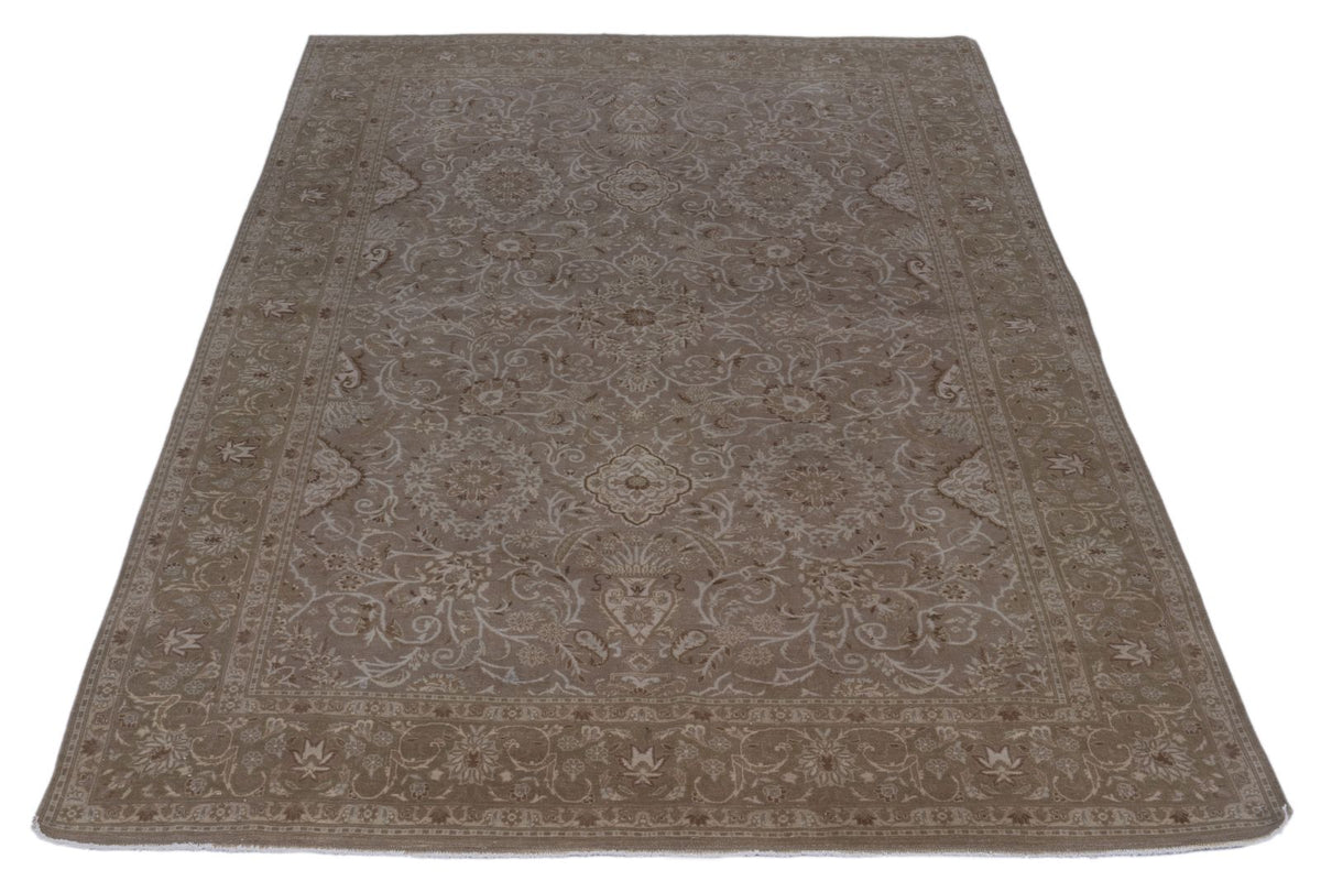 5x7 Light Brown and Beige Persian Traditional Rug