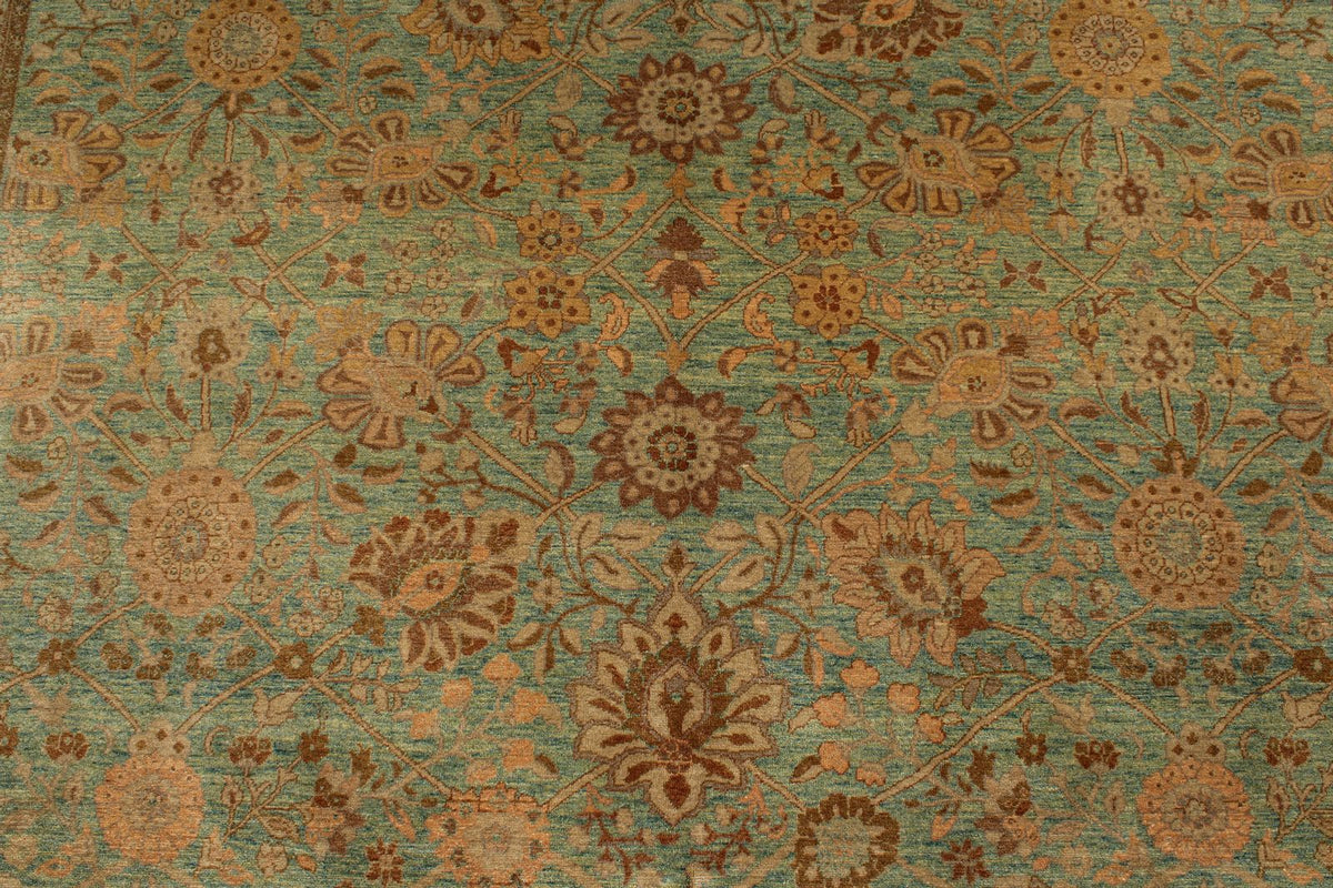 7x11 Green and White Turkish Traditional Rug