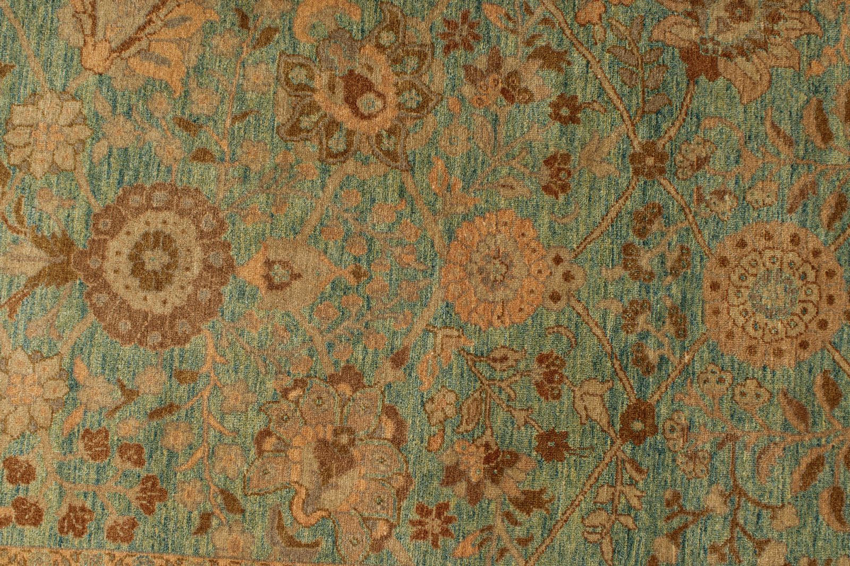 7x11 Green and White Turkish Traditional Rug