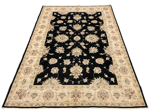 6x8 Black and Ivory Turkish Oushak Rug