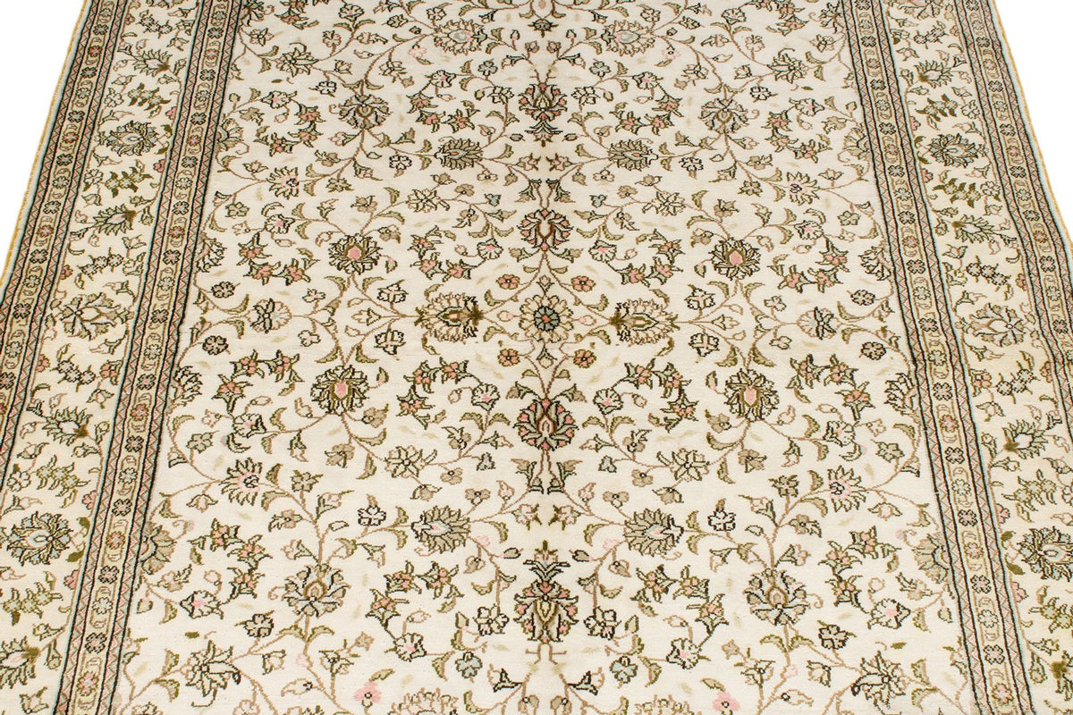 4x6 Ivory Turkish Silk Rug