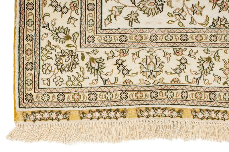 4x6 Ivory Turkish Silk Rug