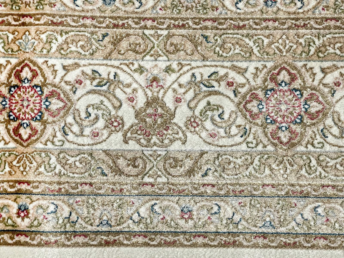 6x8 Ivory and Brown Turkish Antep Rug