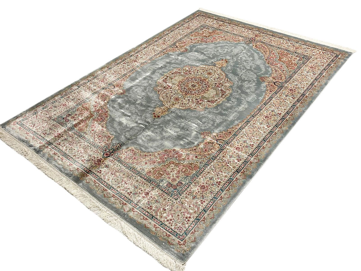 6x8 Blue and Ivory Turkish Antep Rug