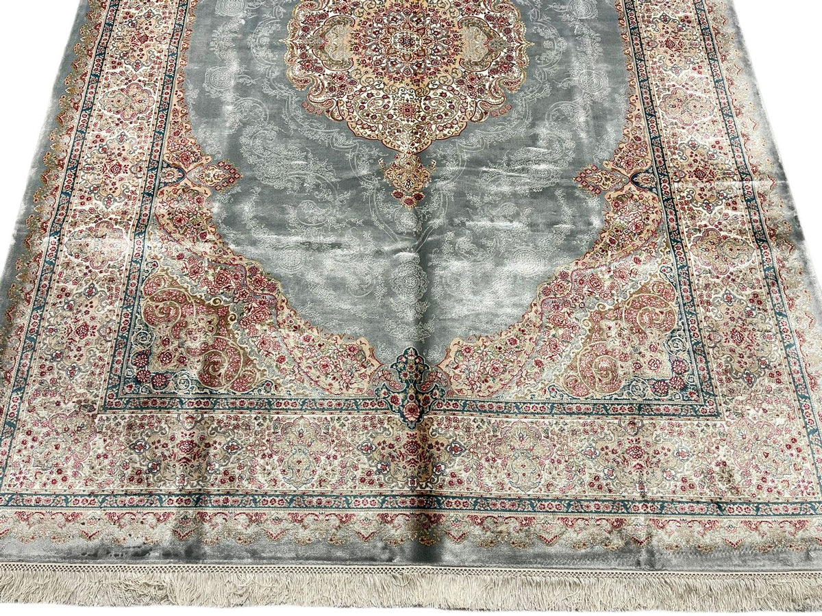 6x8 Blue and Ivory Turkish Antep Rug