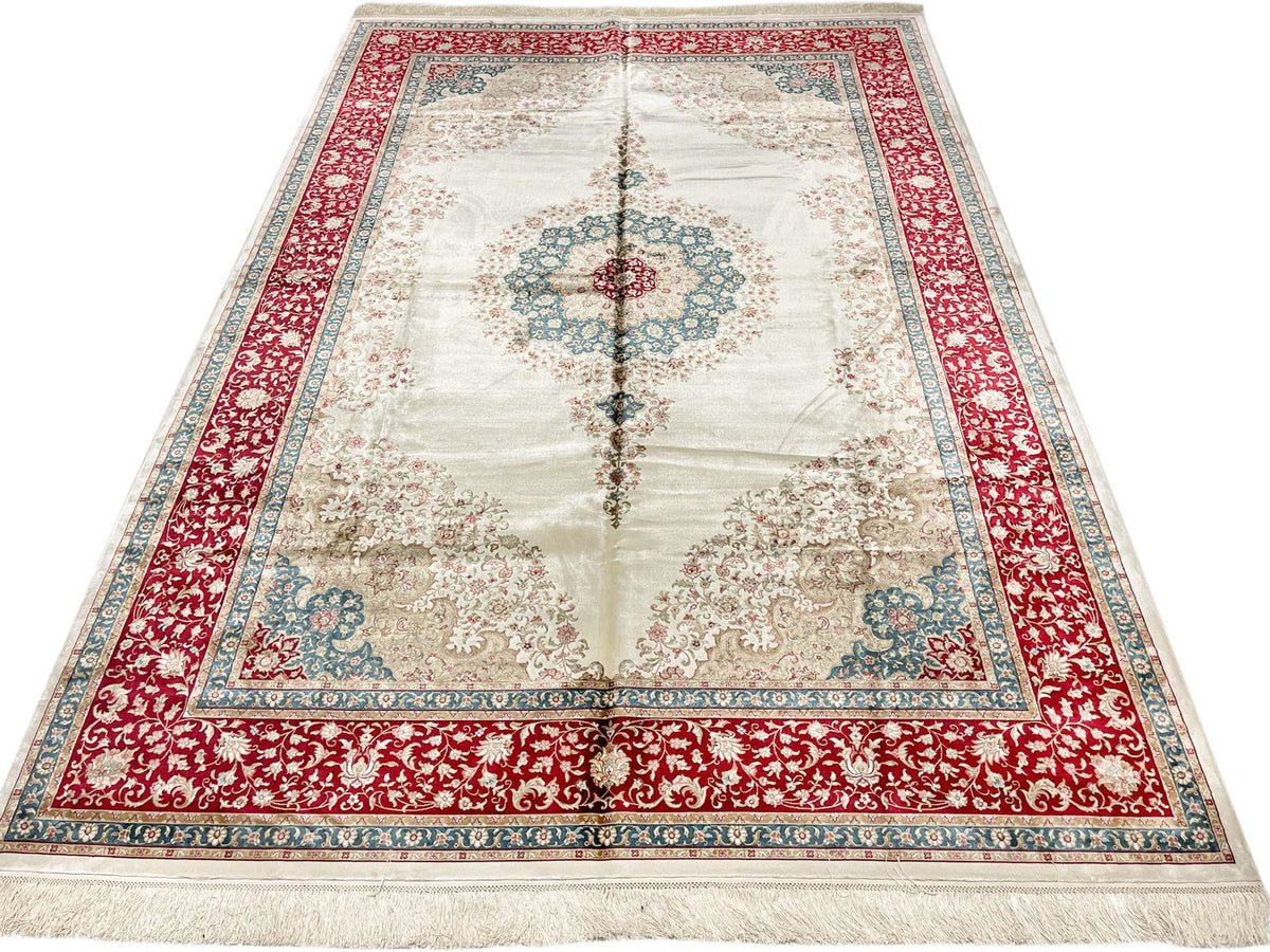 6x8 Ivory and Red Turkish Antep Rug