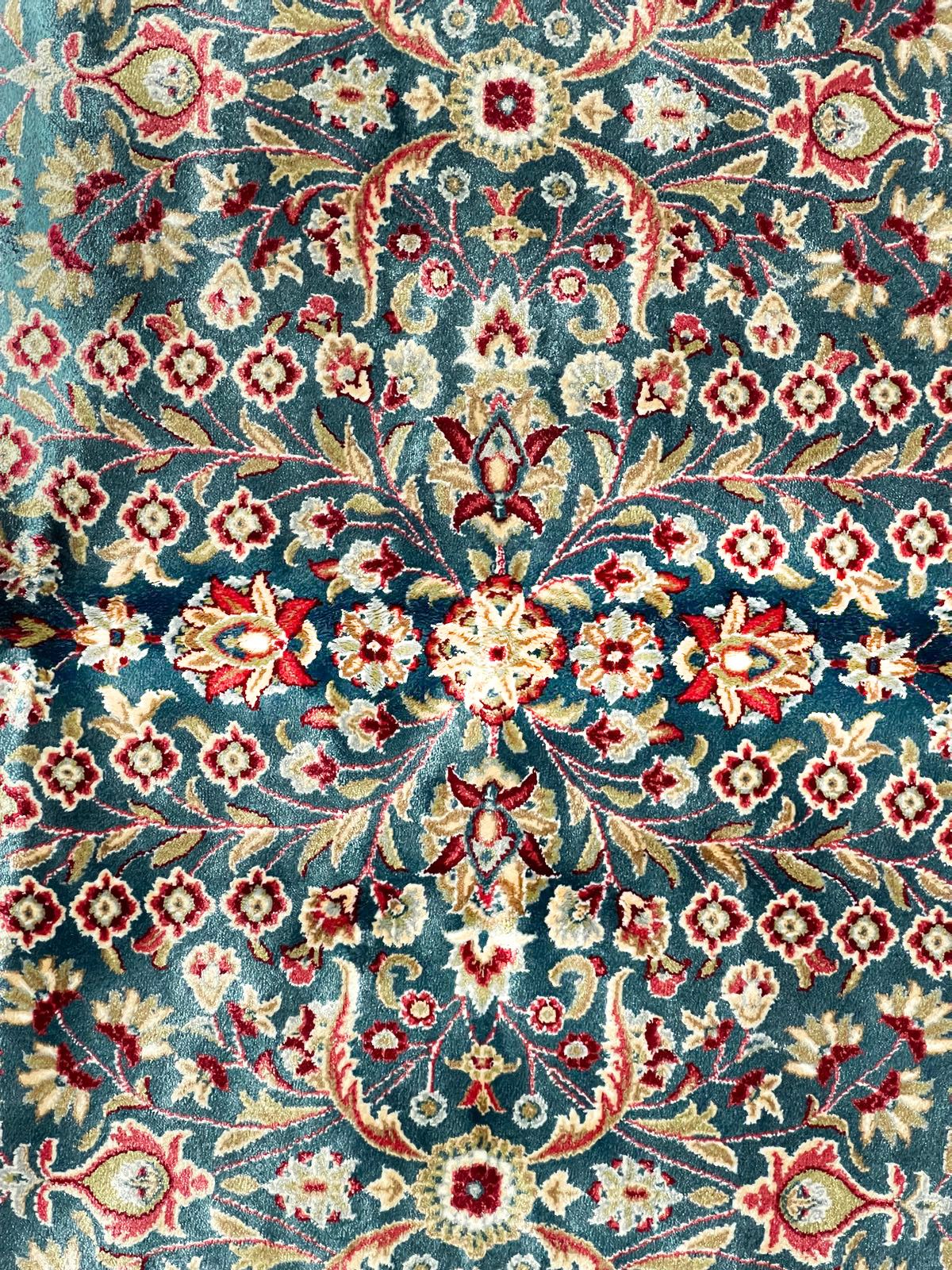 6x8 Blue amd Ivory Turkish Antep Rug