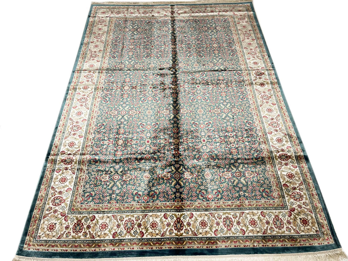 6x8 Blue amd Ivory Turkish Antep Rug