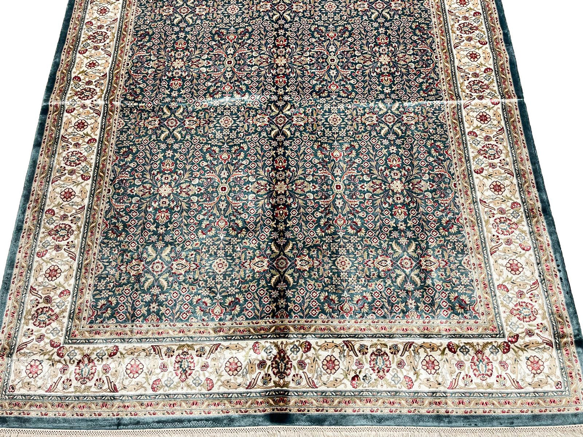 6x8 Blue amd Ivory Turkish Antep Rug