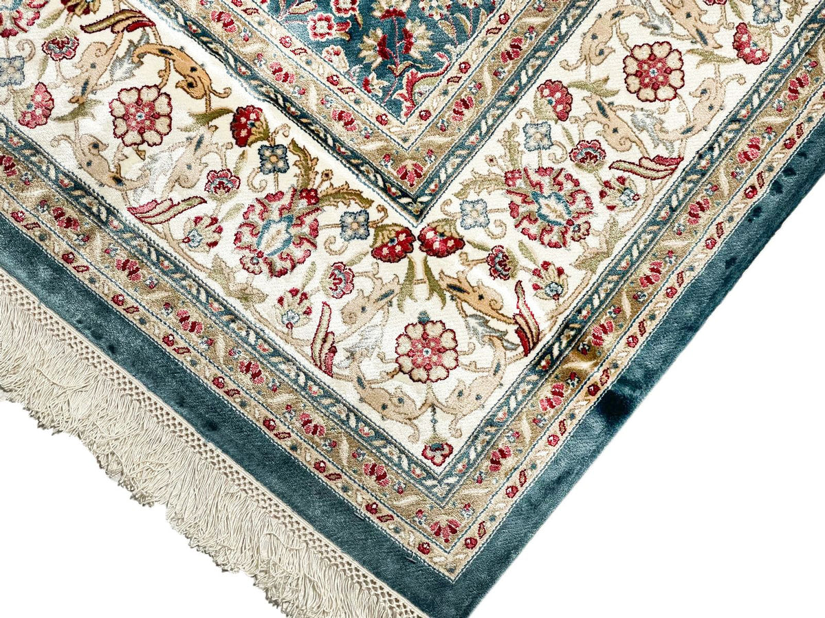 6x8 Blue amd Ivory Turkish Antep Rug