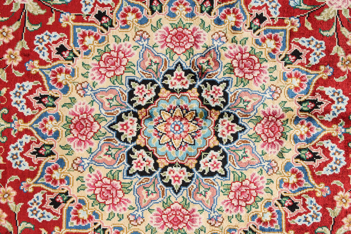 4x6 Red and Black Turkish Silk Rug