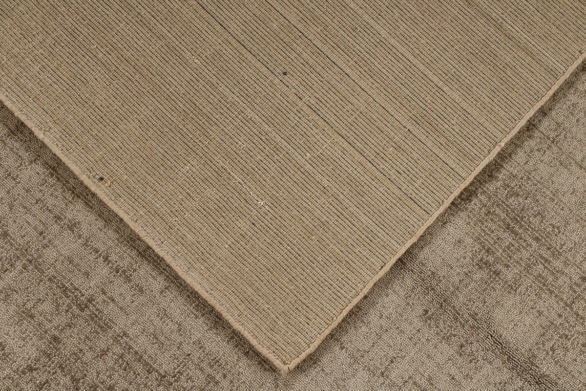 5x8 Gray and Ivory Persian Traditional Rug