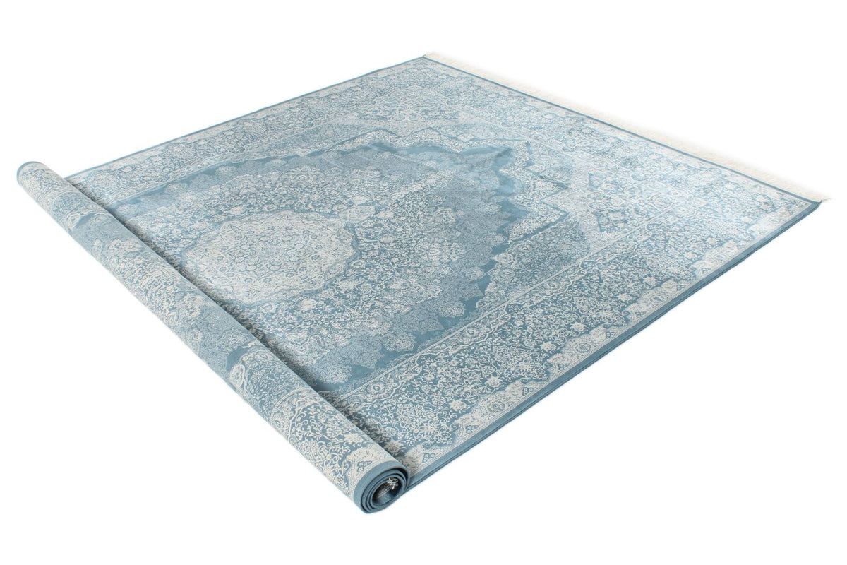 7x10 Blue and Ivory Turkish Antep Rug