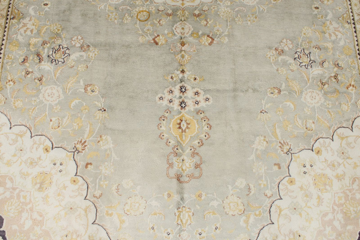 6x9 Light Blue and Ivory Turkish Silk Rug