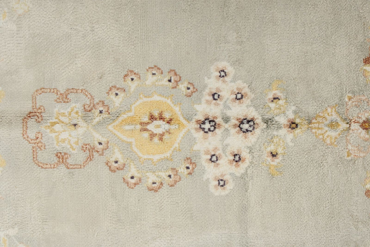 6x9 Light Blue and Ivory Turkish Silk Rug