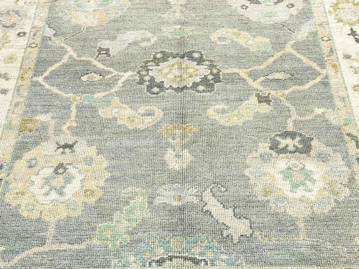 5x7 Gray And Ivory Turkish Oushak Rug