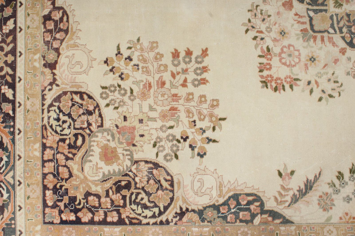 8x10 Off White and Multicolor Turkish Oushak Rug