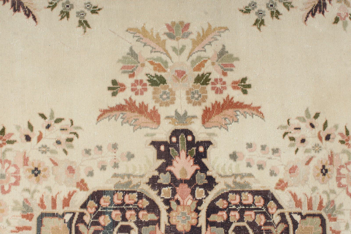8x10 Off White and Multicolor Turkish Oushak Rug